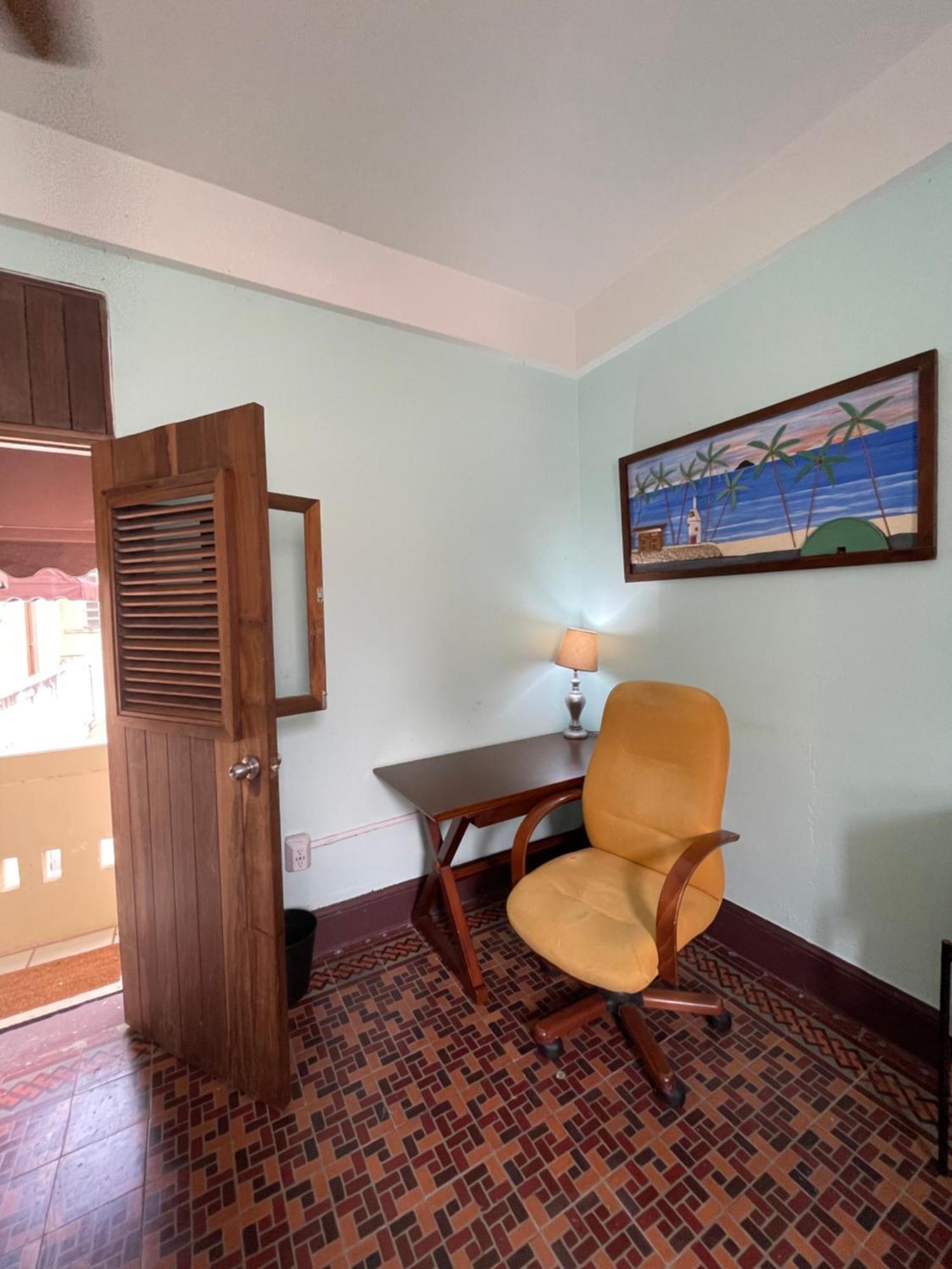 Fresh Tropical Colonial Style Walk-Up- Rooftop Terrace- Beach View San Juan Buitenkant foto